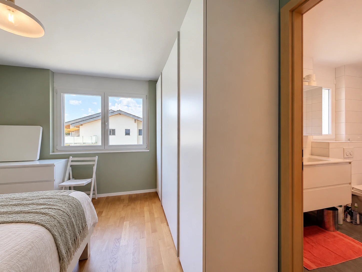 Superbe 4.5 pces lumineux avec balcon à Champlan — photo 8
