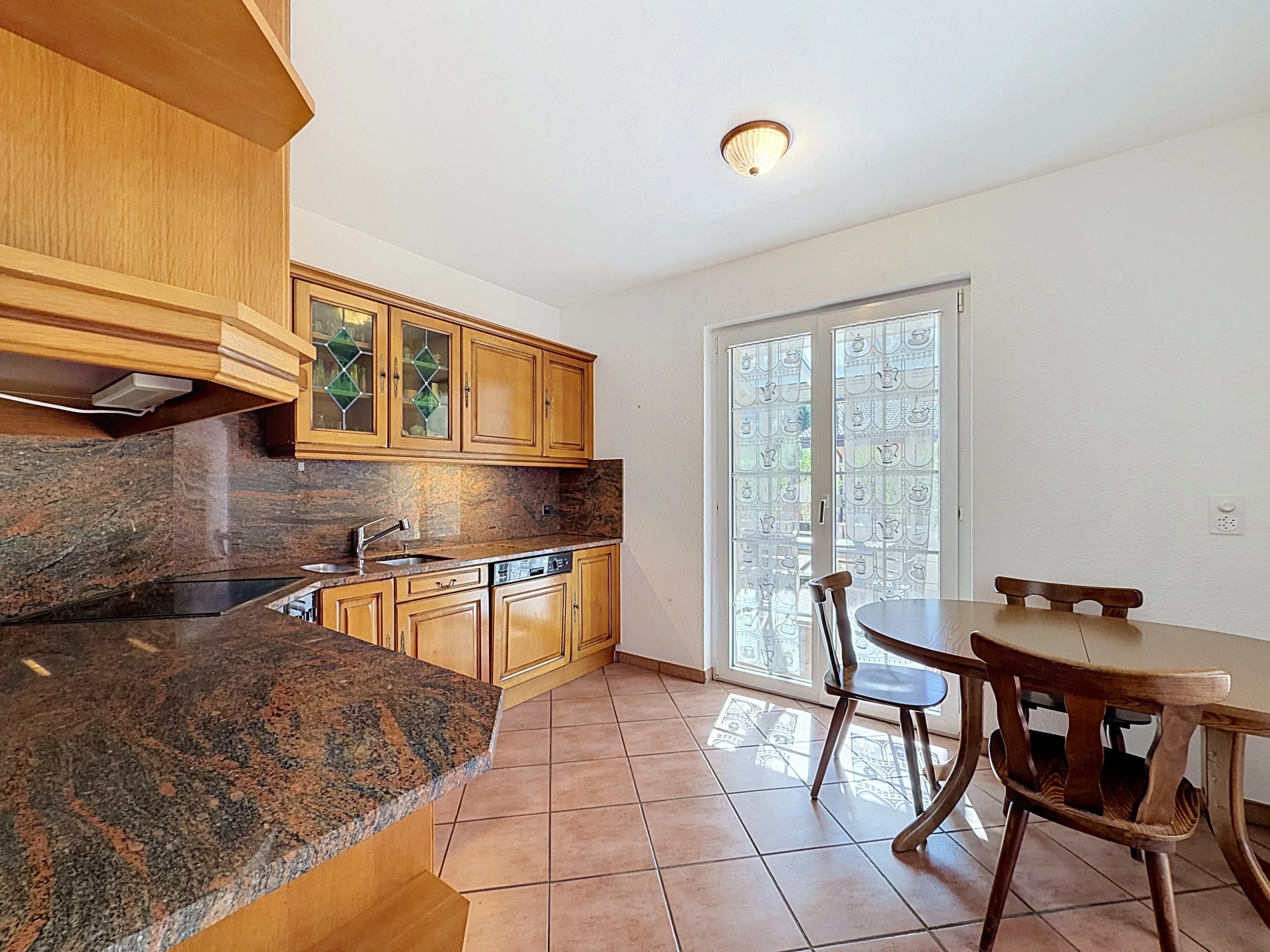 Superbe villa 5.5 p. avec studio indépendant et jardin sans vis à vis — photo 5