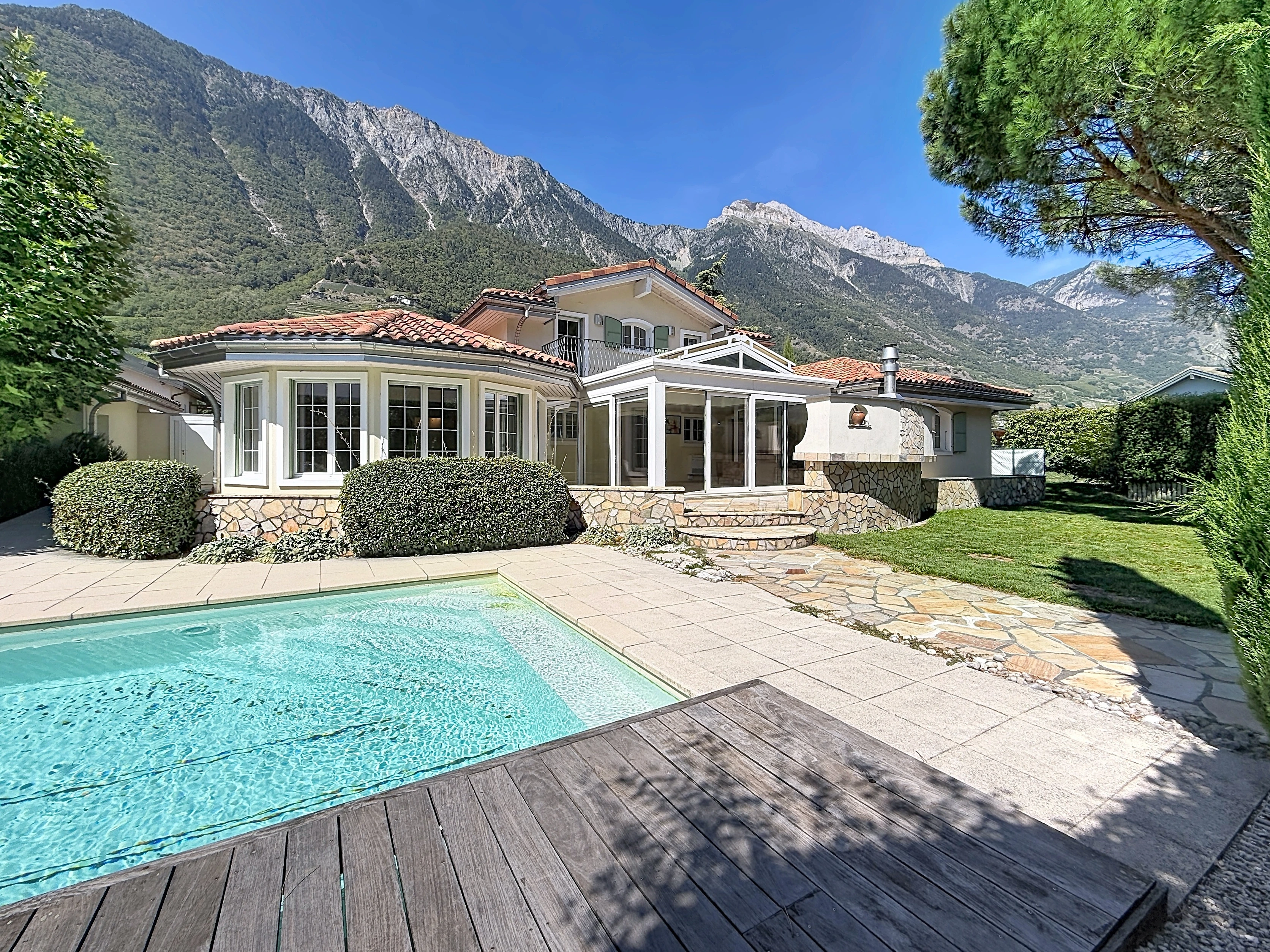 Spacieuse villa 5.5 pièces avec piscine et jardin — photo 8