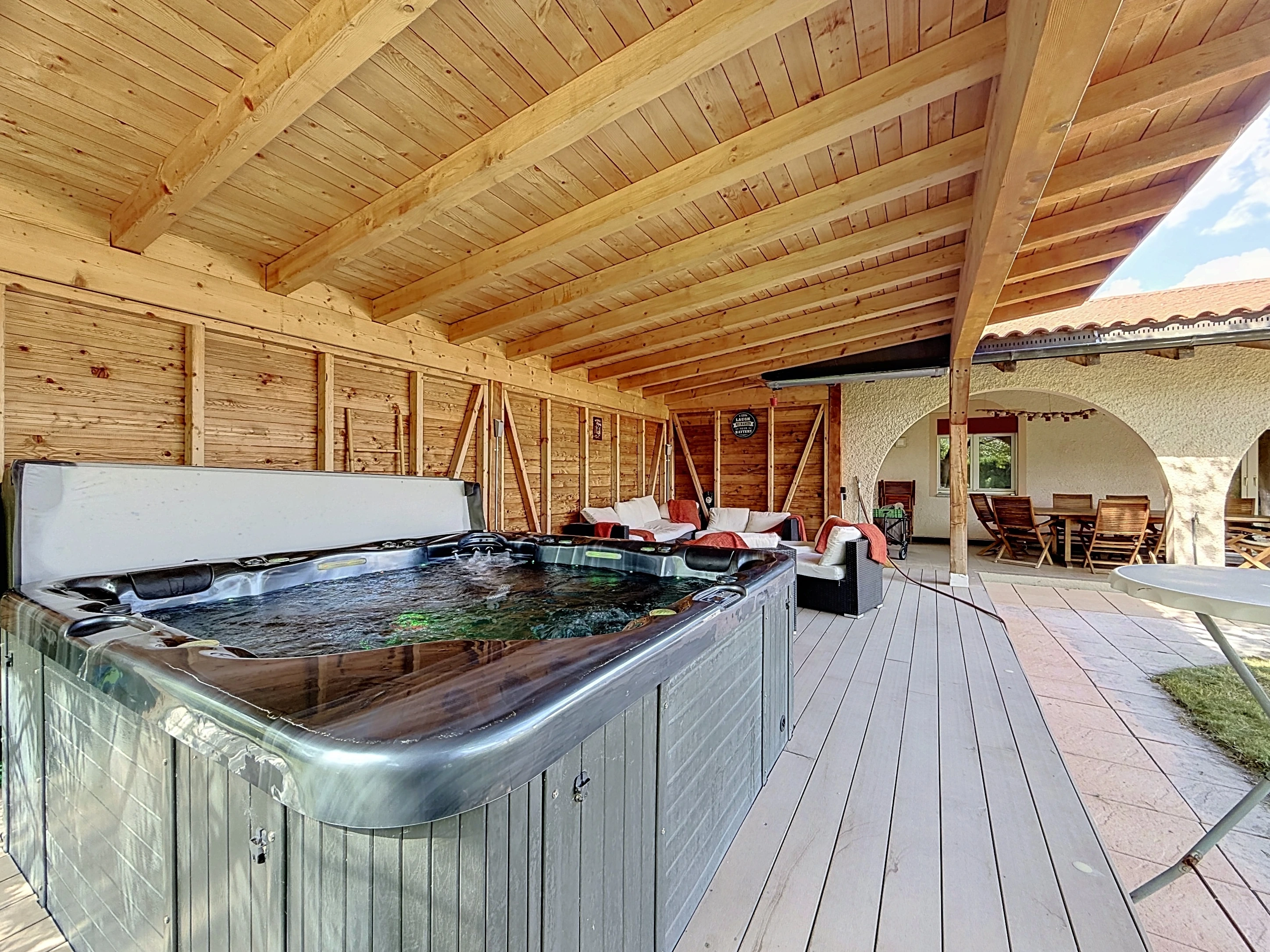 Spacieuse villa au calme, terrasse et jardin — photo 7